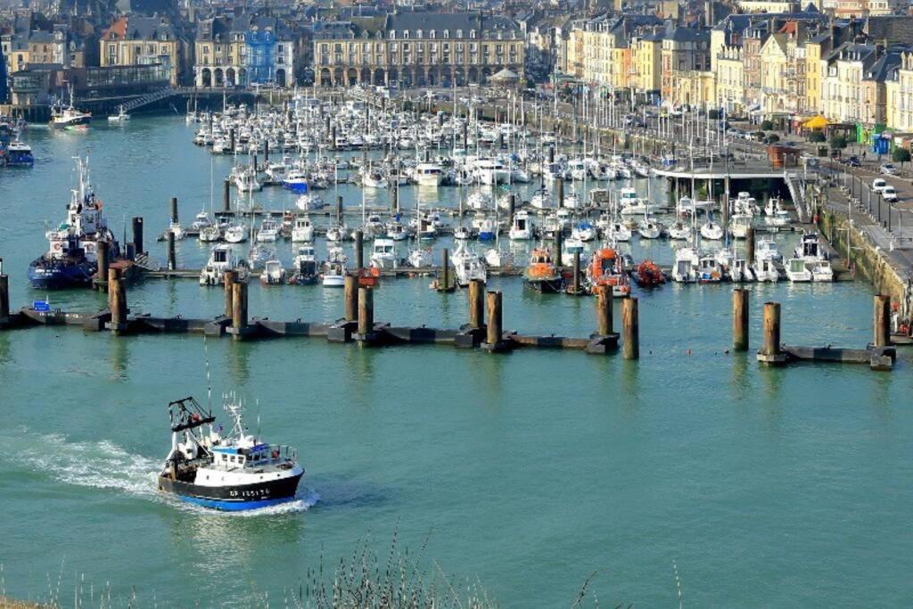 Appartement centre ville de Dieppe Extérieur photo